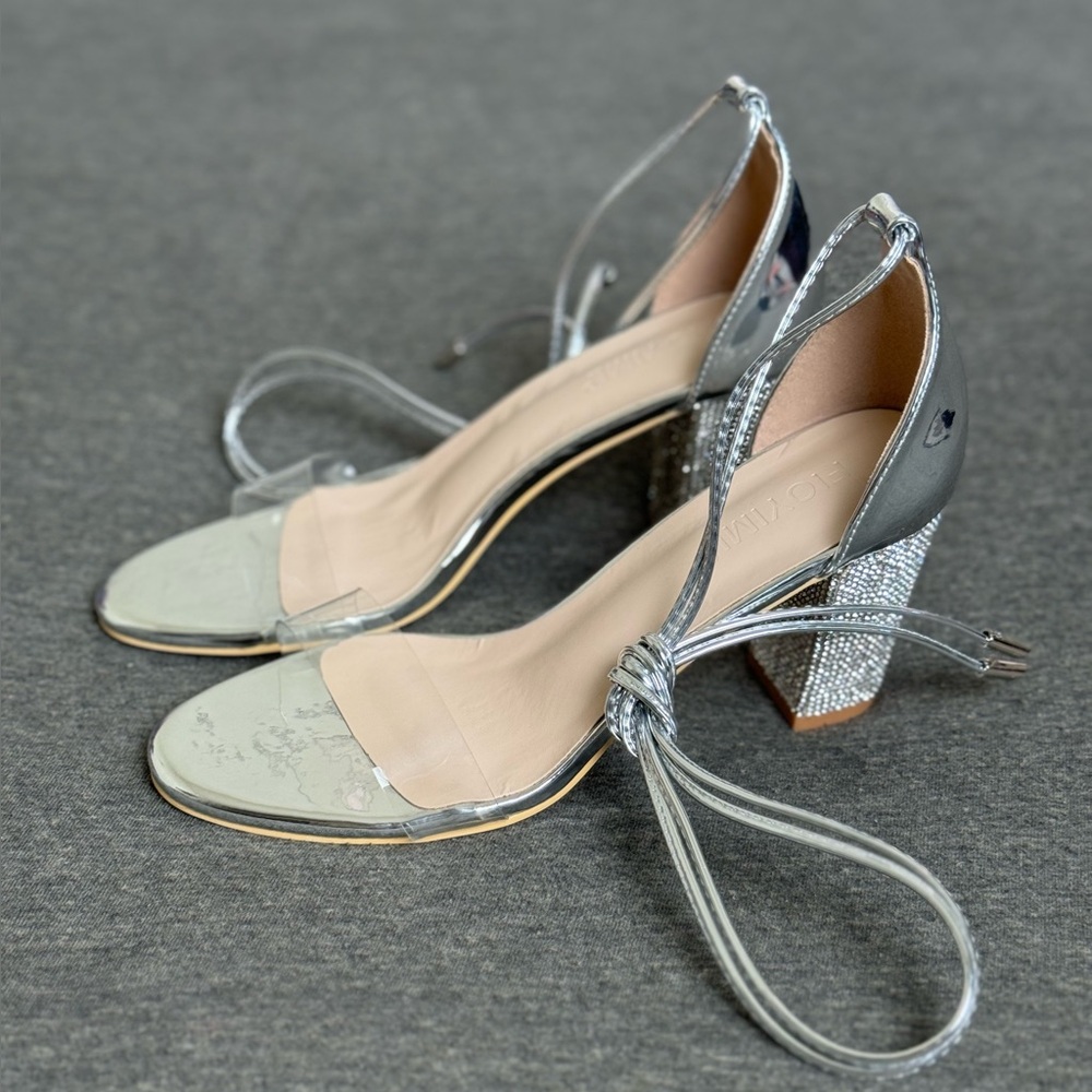 Silver Strap Heels 🩶🪩